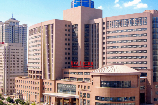 蘭州大學(xué)第二醫(yī)院整形科醫(yī)生好嗎?割雙眼皮哪個醫(yī)生好