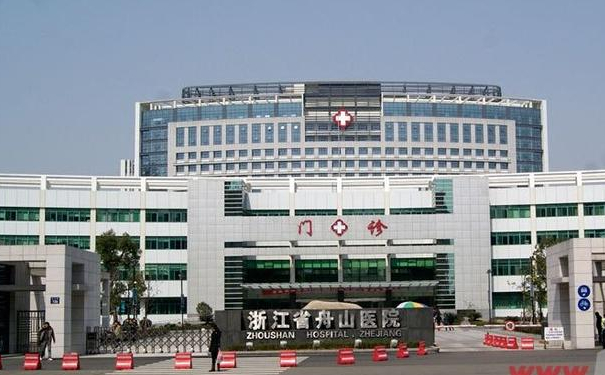 浙江省舟山醫(yī)院陳偉軍牙套矯正術(shù)后6個(gè)月案例&技術(shù)怎么樣?
