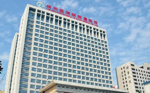 徐州醫(yī)科大學(xué)附屬醫(yī)院李攀登硅膠隆胸案例細(xì)節(jié)|技術(shù)特色怎么樣?效果詳情